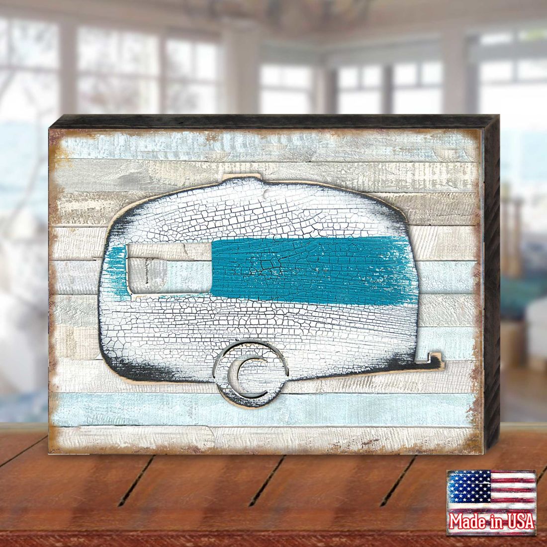 Camper Wooden Wall Art - Wildlife Holiday Decor - 8198431B